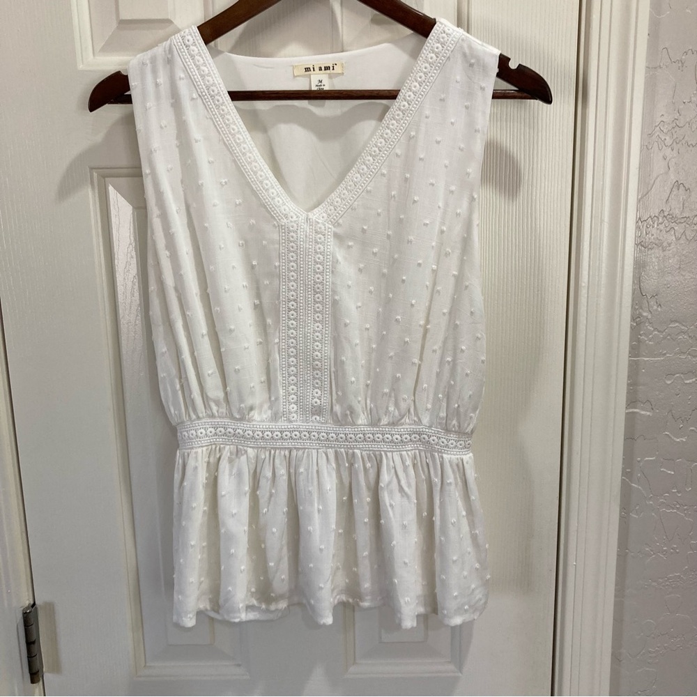Mi Ami Swiss Dot White Sleeveless Top Size M